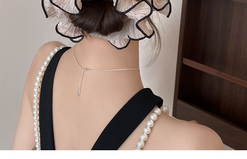 Scrunchie Trim Contrast