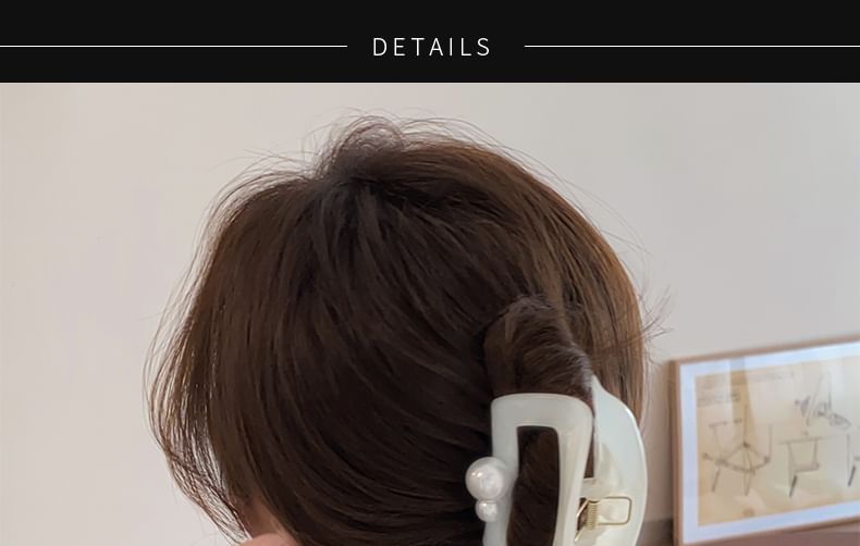 Pearl Faux Hair Claw Acrylic