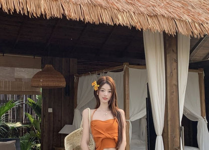 Knotenwickel-Krawatten-Fit / Mittelschmal geschnittenes Maxi-Camisole mit Neckholder und A-Linien-Oberteil und Rock, einfarbig, gefärbt