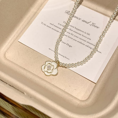 ネックレスペンダントフラワー