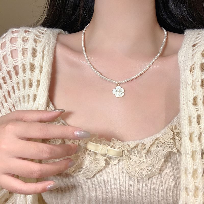 ネックレスペンダントフラワー