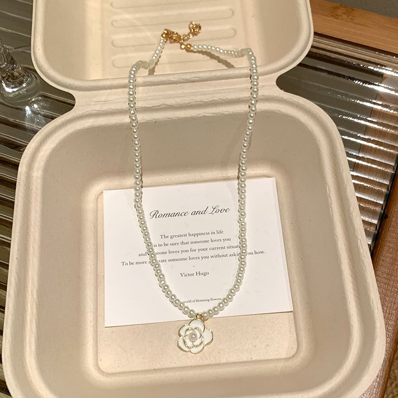 ネックレスペンダントフラワー