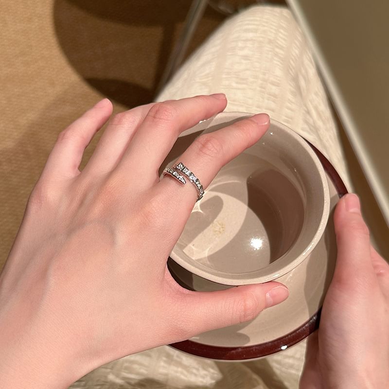 スネークラインストーンリングオープン