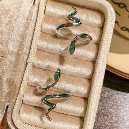 Offener Schlangenring mit Strasssteinen