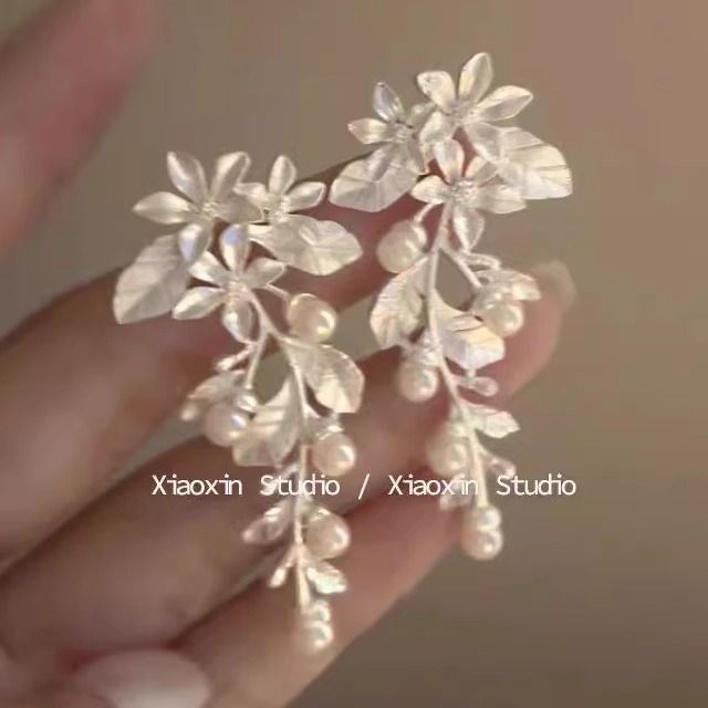 Pearl Alloy Faux Dangle Earring Floral