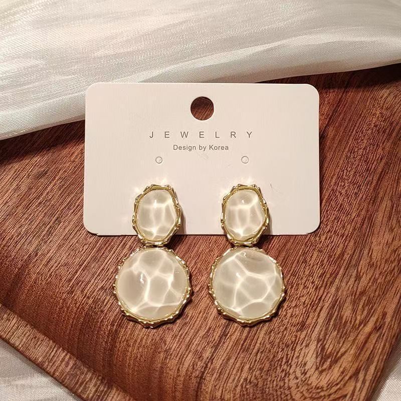 Alloy Drop Ripple Asymmetrical Earring