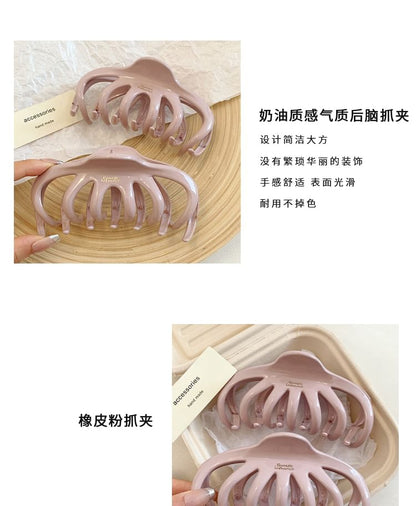 Haarkrallen-Schriftzug