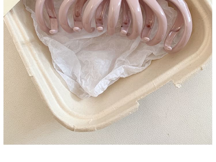 Haarkrallen-Schriftzug