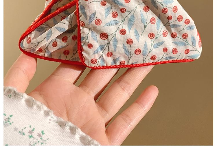 Print Claw Fabric Hair Floral