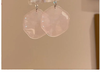 Geometrischer Tropfenohrring