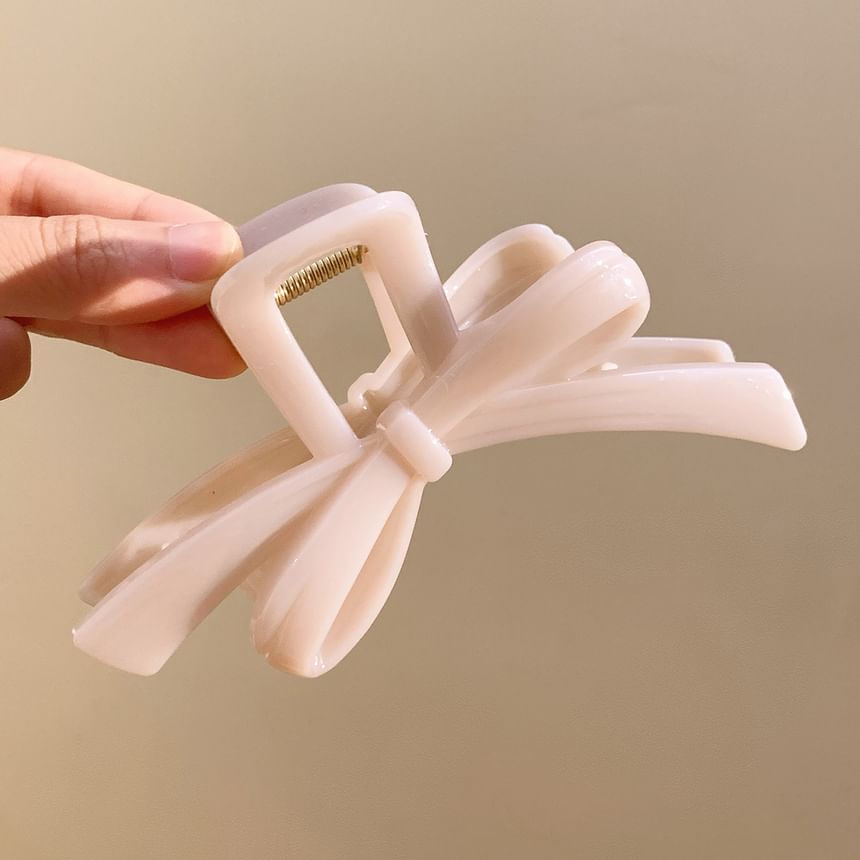 Claw Hair Bow