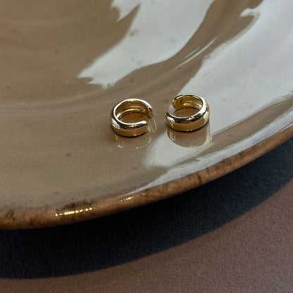 Cuff Plain Ear