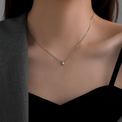 ネックレスペンダント ティアドロップ