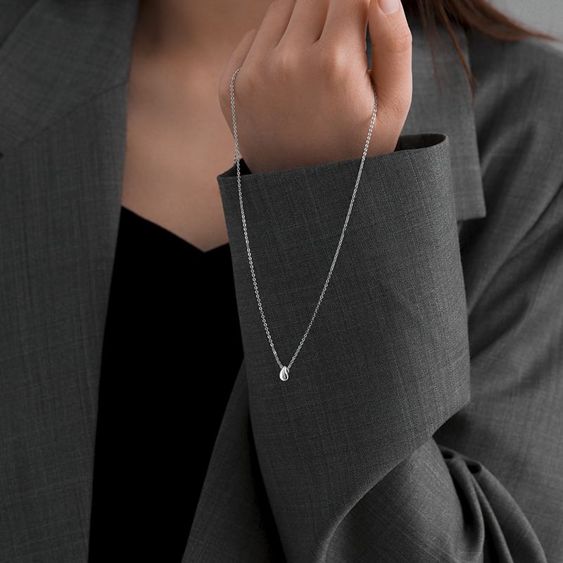 ネックレスペンダント ティアドロップ