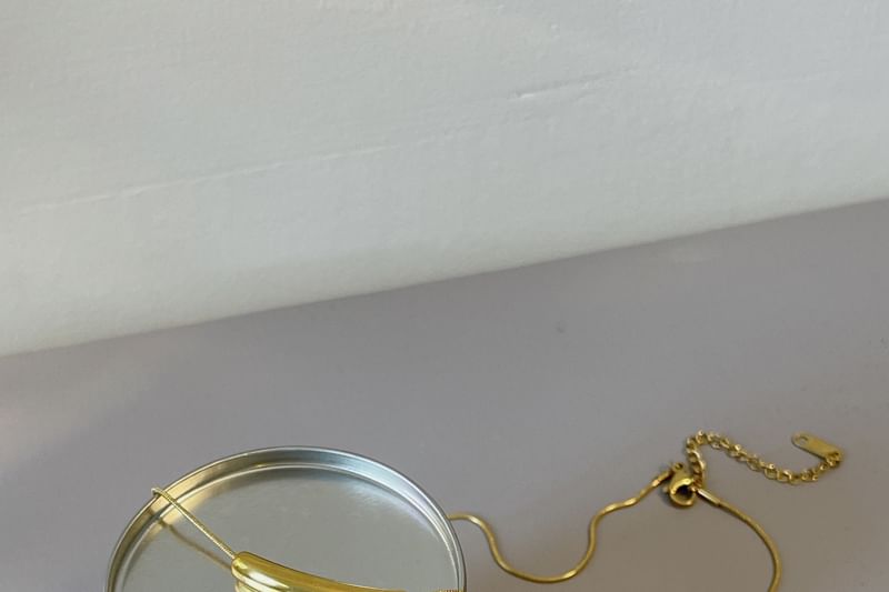 メタルネックレス