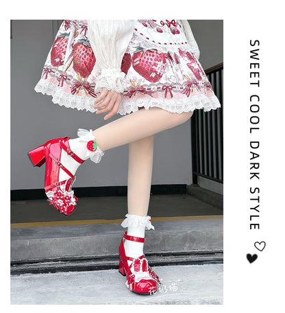 Trim Ruffle Strawberry Socks