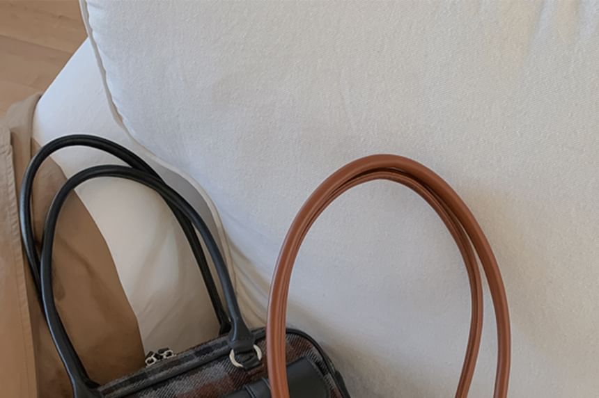 Plaid Fabric Shoulder Bag