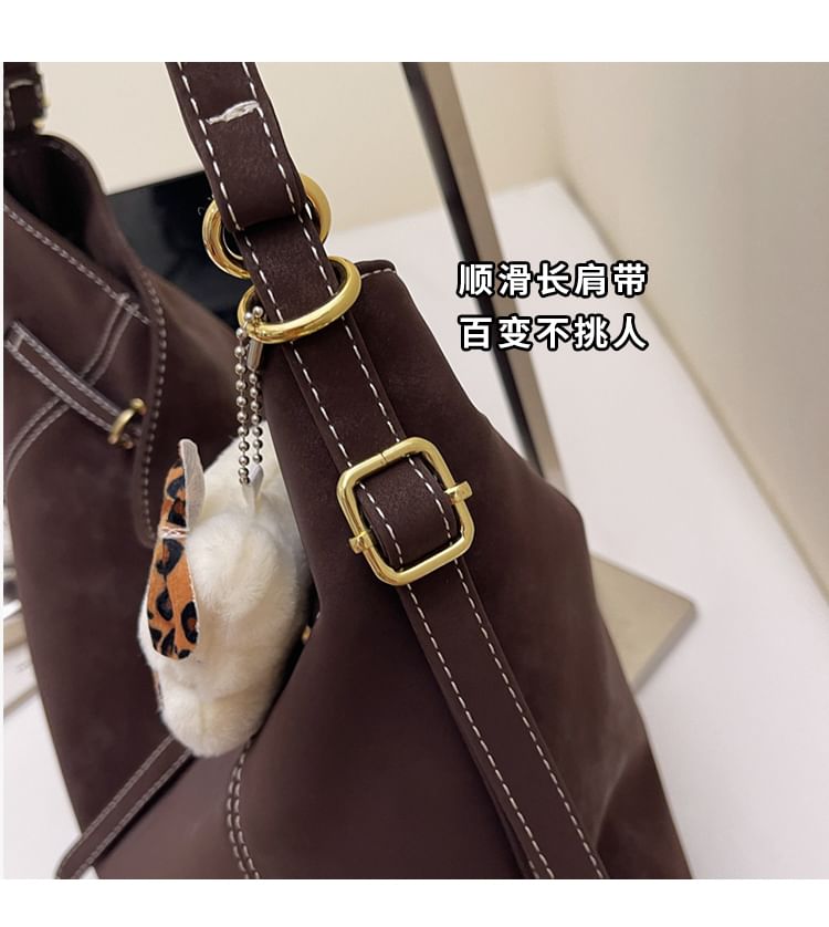 Faux Leather Clasped Shoulder Bag
