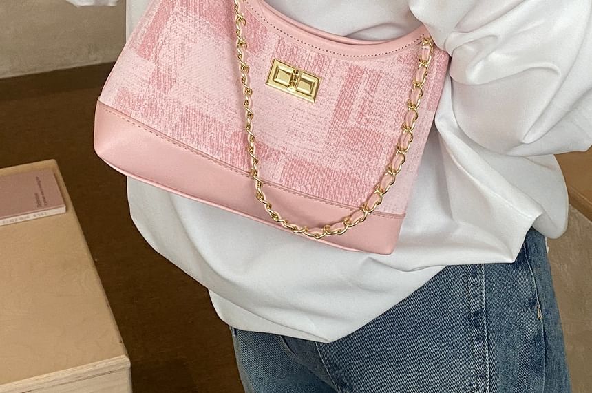 Chain Strap Faux Leather Shoulder Bag
