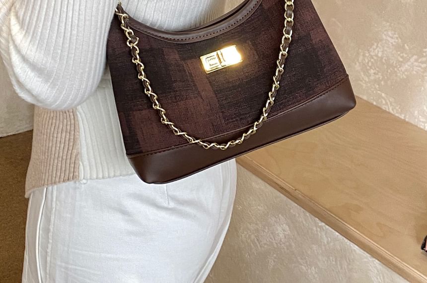 Chain Strap Faux Leather Shoulder Bag