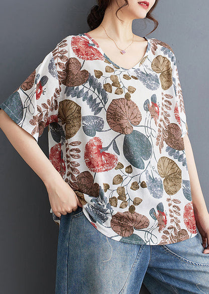 ゆったりとしたプリントの夏の赤いシャツネックテレビ