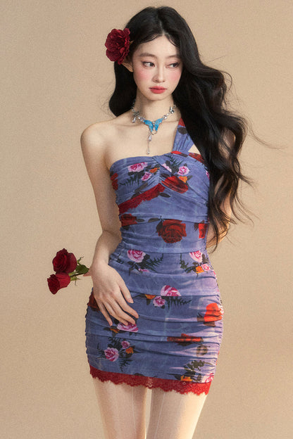 Enges Kleid Blume Retro Eleganz