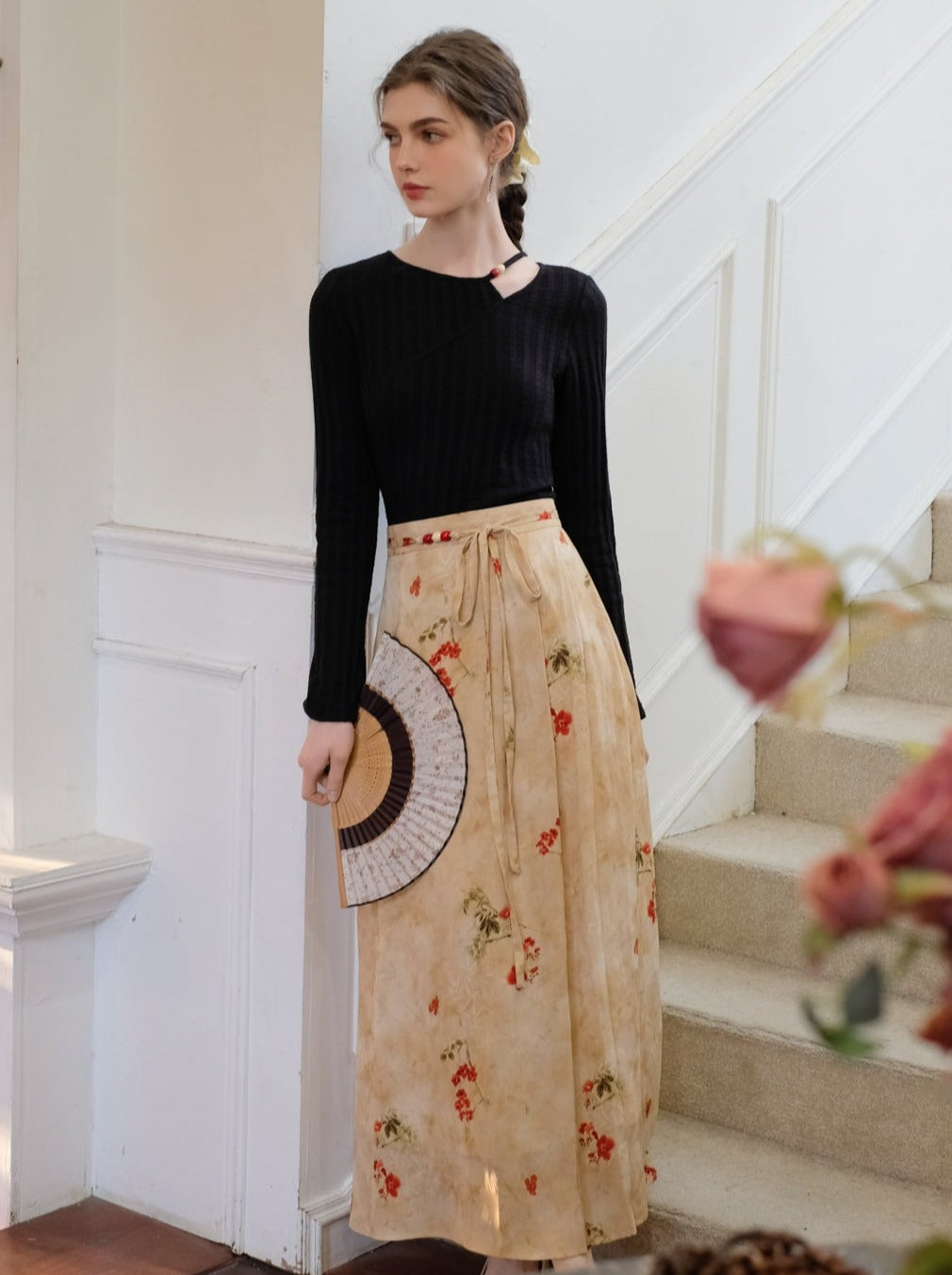 Blumenoberteil, langer asymmetrischer Schlitzrock