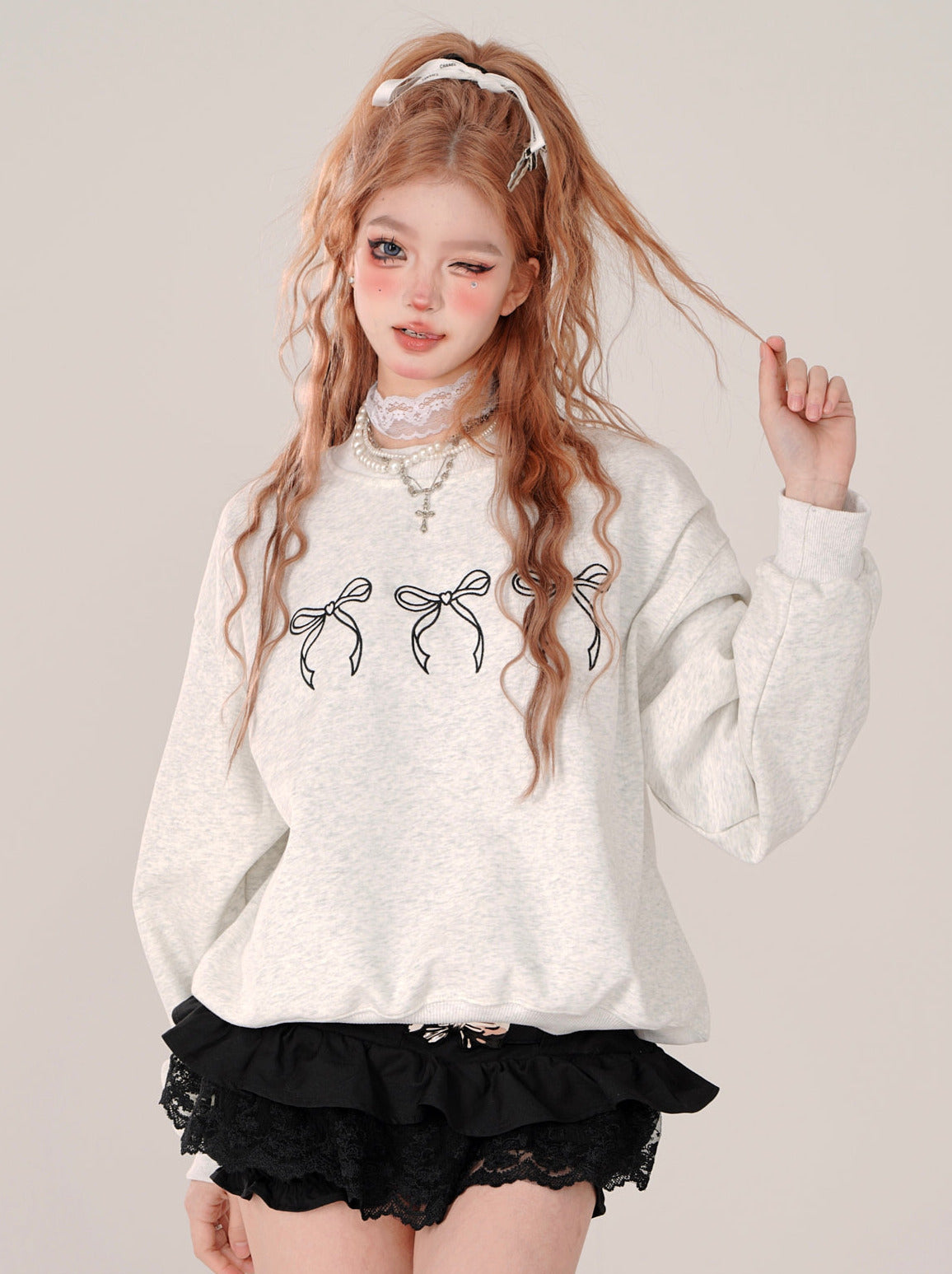 Sweatshirt mit Schleife und süßem Halsausschnitt