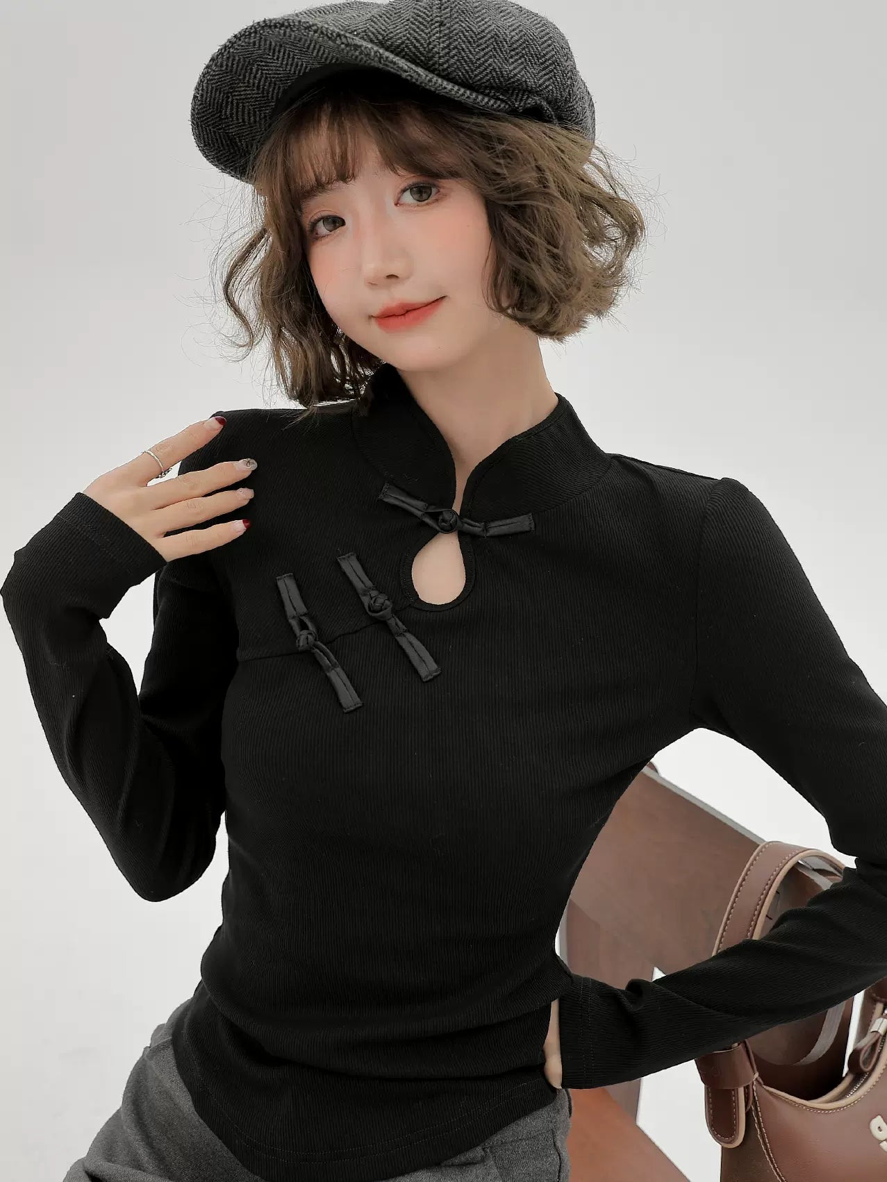 T Long Black Collar Chinese Stand