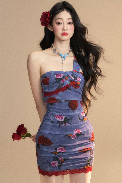 Enges Kleid Blume Retro Eleganz