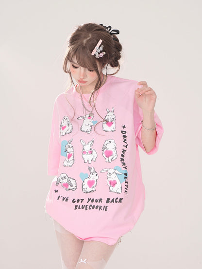 デザインイラストTシャツ キュートなアーティスティックなゆるいウサギ