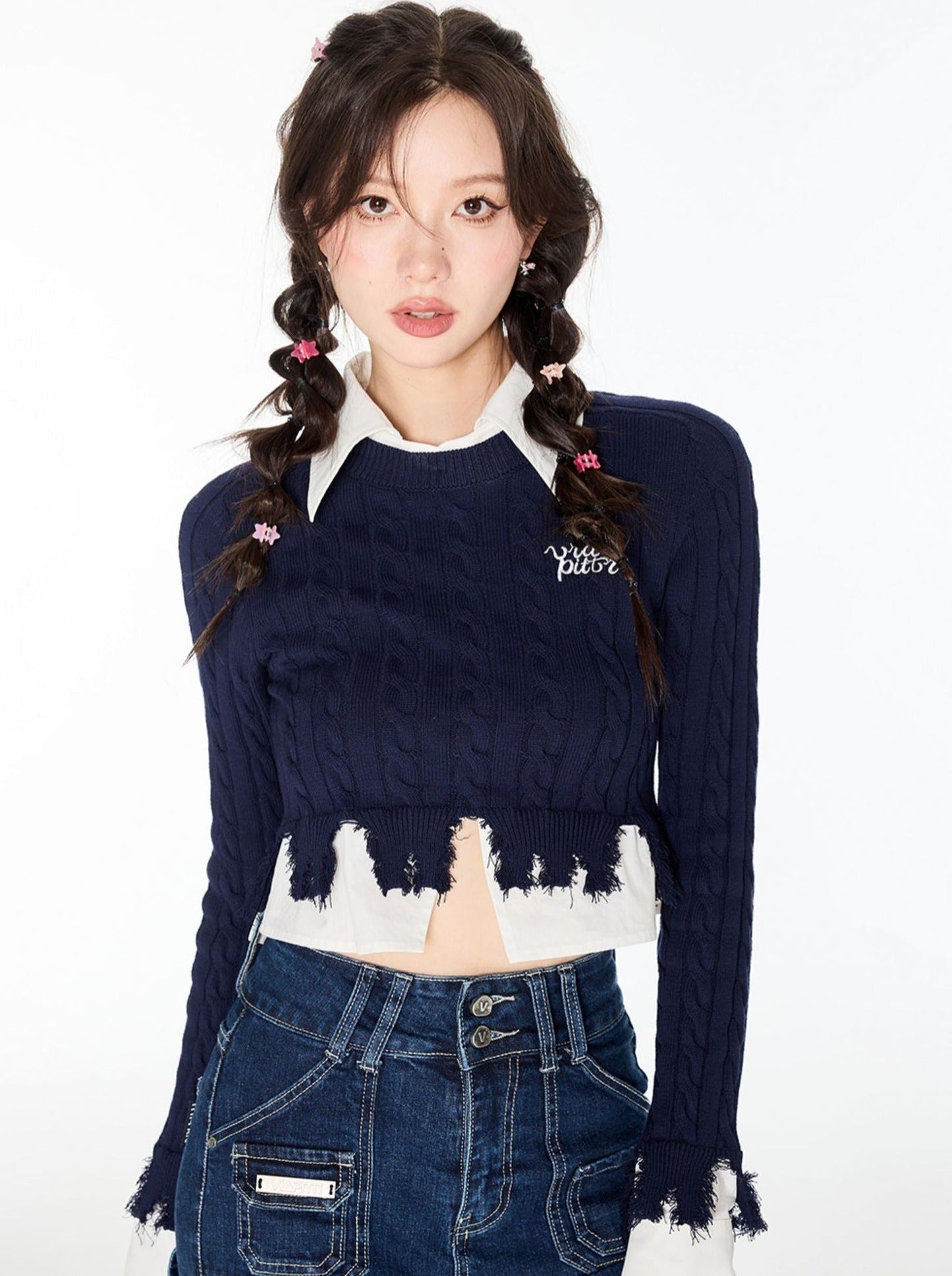 カレッジスタイルのショートダメージデザインシャツ