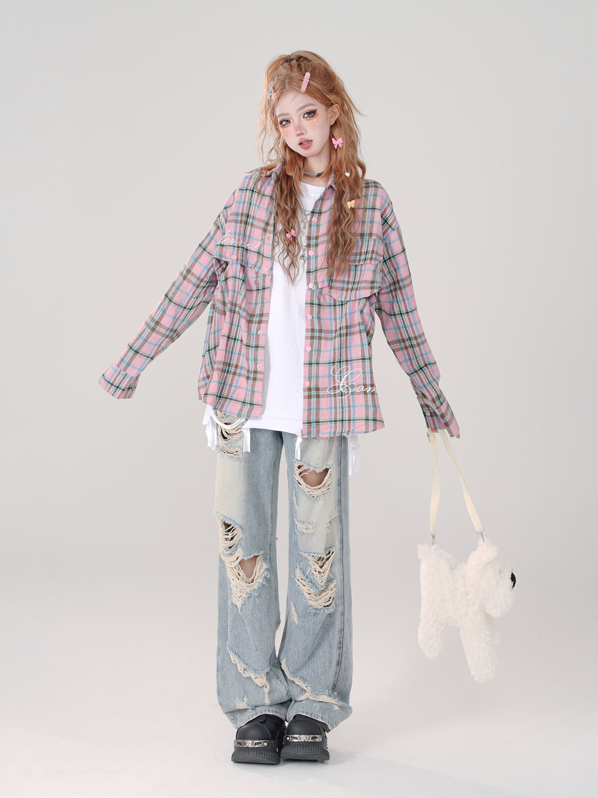 スタイルストリートブルーの破れデニムホール