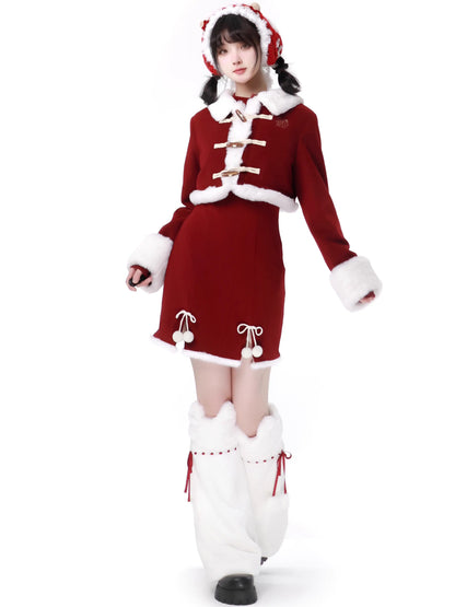 Nyar Story Court Mantoner Leg Warmer + Off -Shoulder Dress