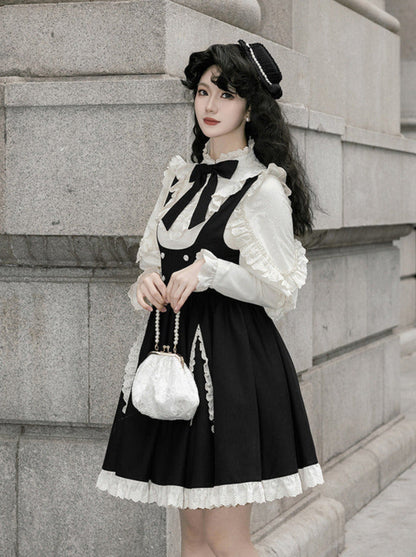 Rüschenrock mit Riemenband und Stehkragen