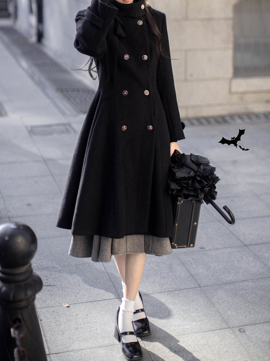 レトロなウールのダブルカラー＋エレガントなブレストリボンコートスタンド