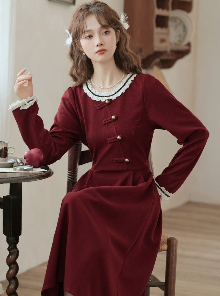 Süßes dunkles Retro-Spitzenkleid