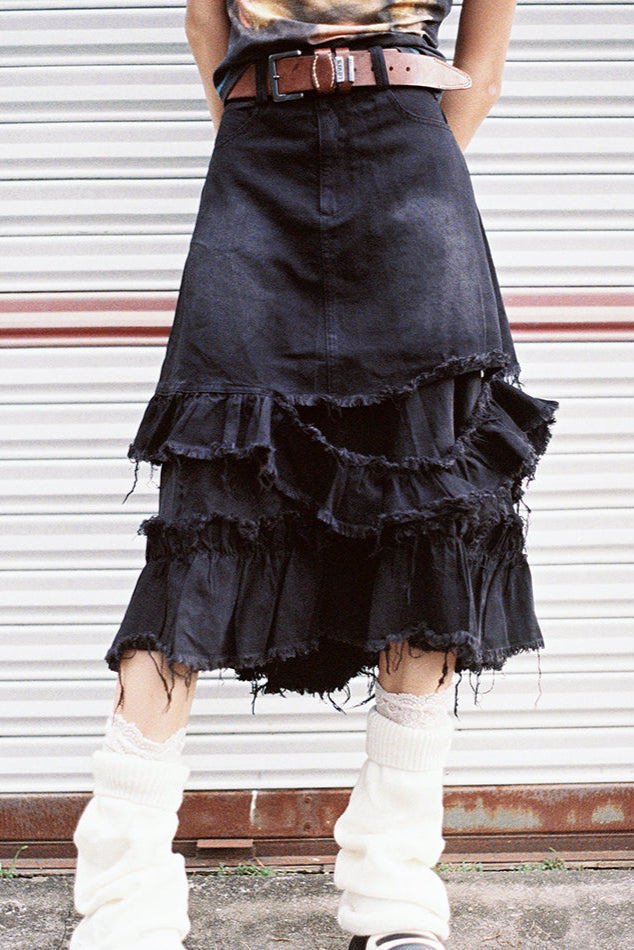 切りっぱなしミディデニムスカート