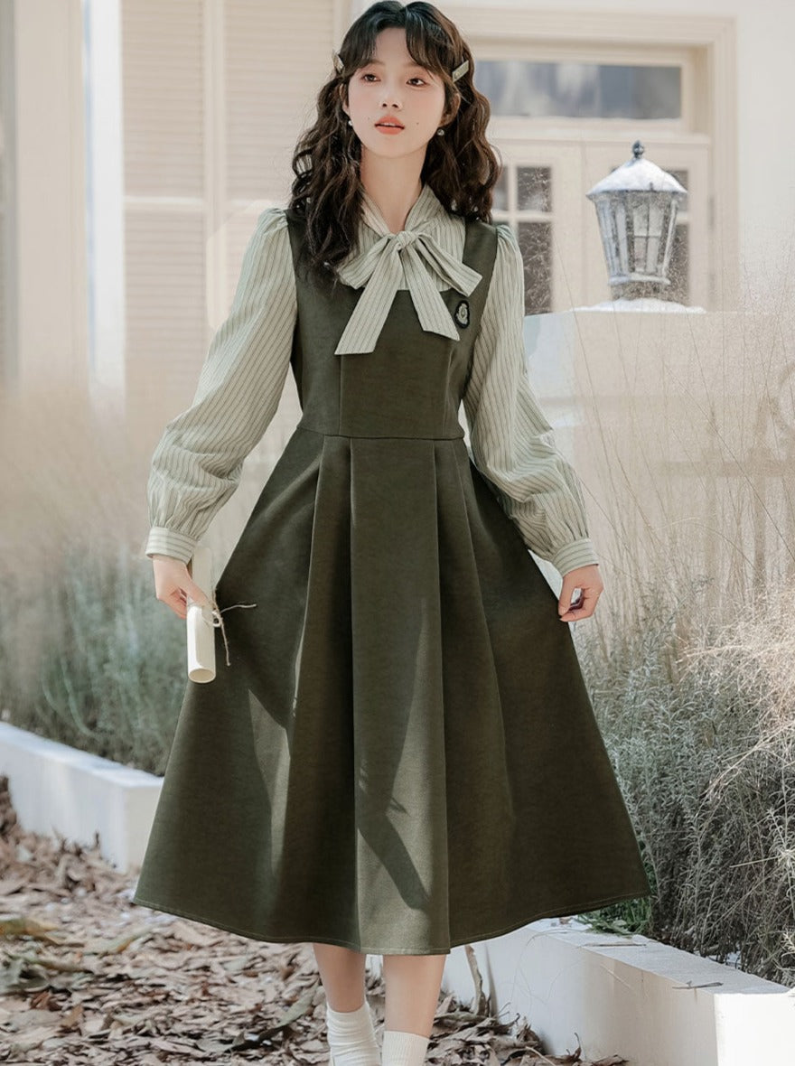 ストライプスタイルのドレス スプライシングフェイクカレッジ