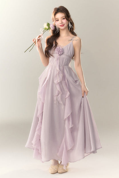 Rosenkleid mit schwerer Rüschenarbeit