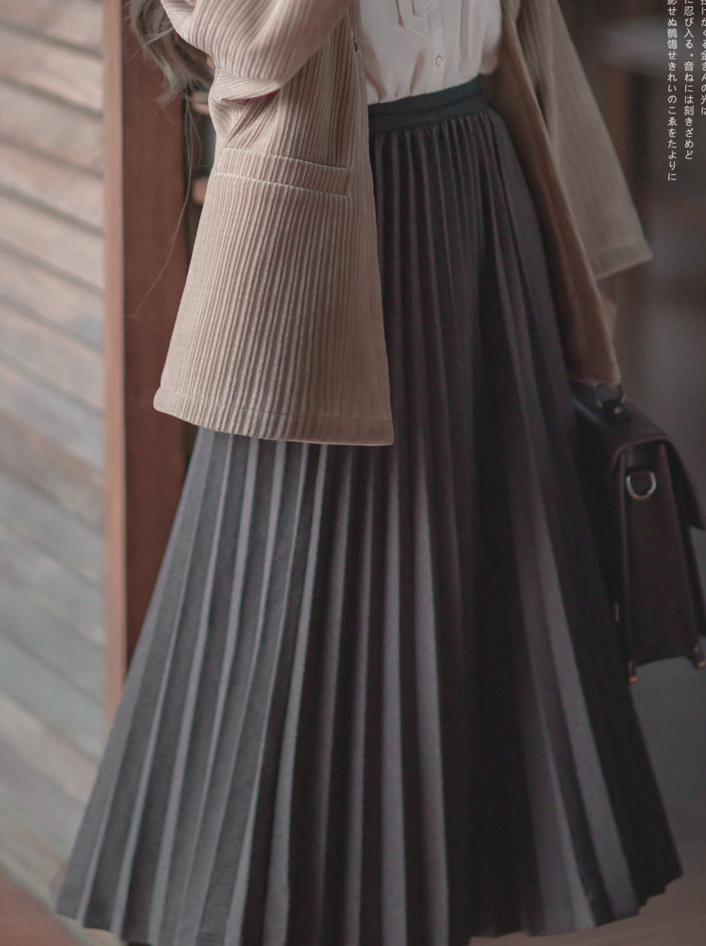 Chiffon Jacket Skirt Retro + Ribbon Checkered Dark Feather Skirt Shirt + Note Showa Brooch Cherry Gray