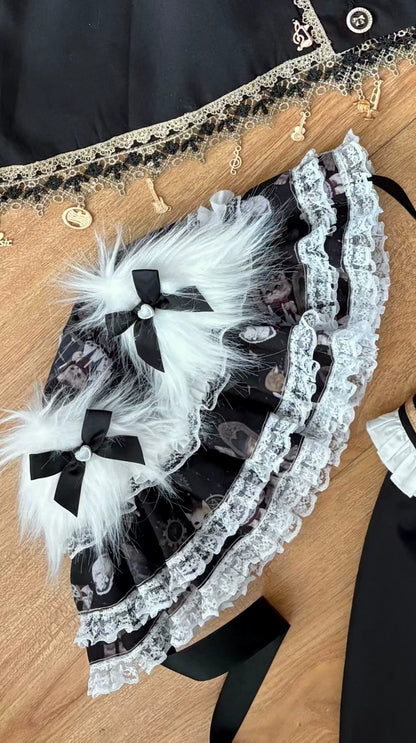 Black Cat Choir bonnet with pale lace trim