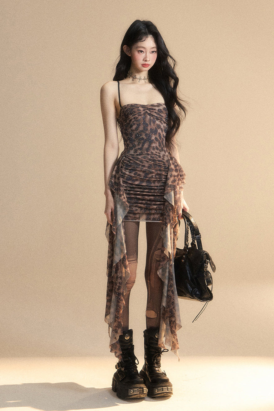 ヒョウ柄ホルターネックドレス