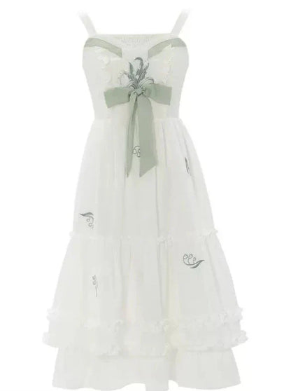 Mintgrüner Anzug mit Hosenträgern + Blumenjacke, Rüschenkleid mit Schleife