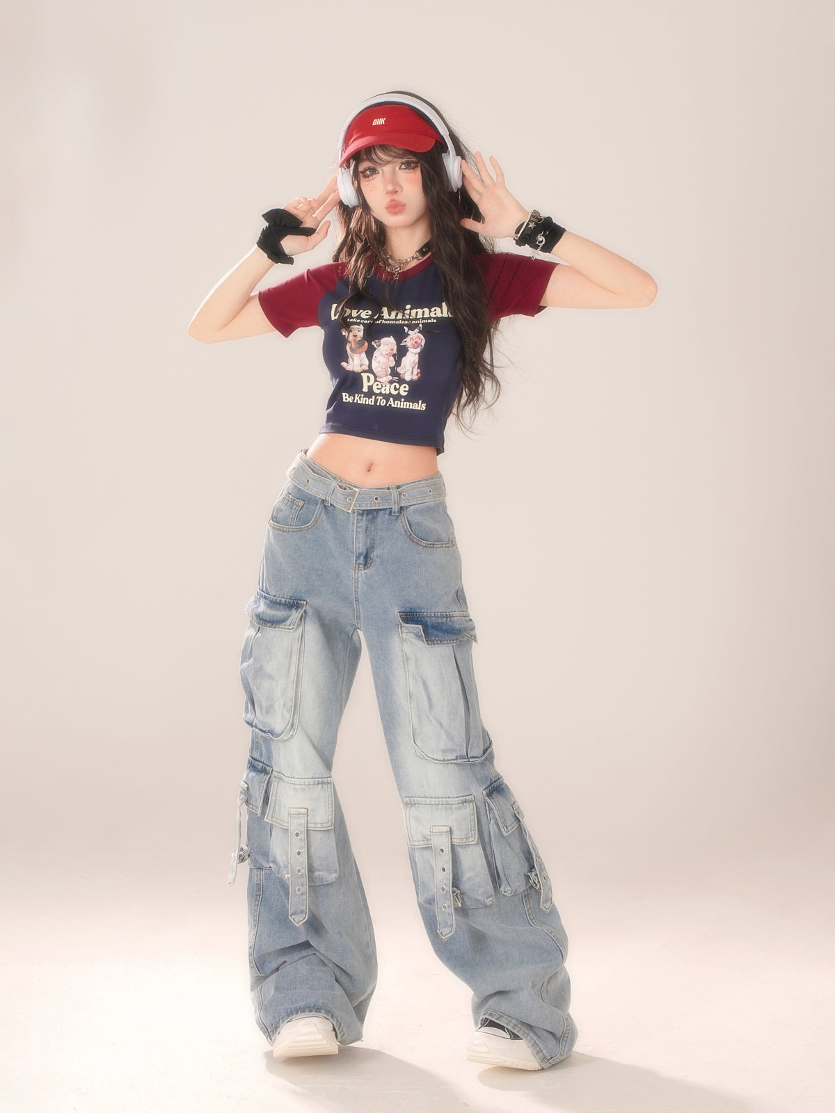 Round Animal Sleeve Plug-In T-Shirt Neck