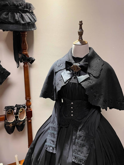 Lolita Cape Dry Doll Antiker Embroy Cape