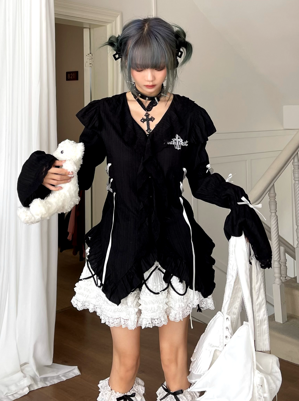 ウエストサブカルチャーパフシャツダークパターンリボンスリーブレース