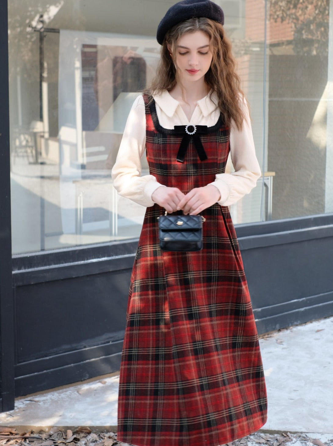 Strapsrock Französische Bluse Karo Reinweiß