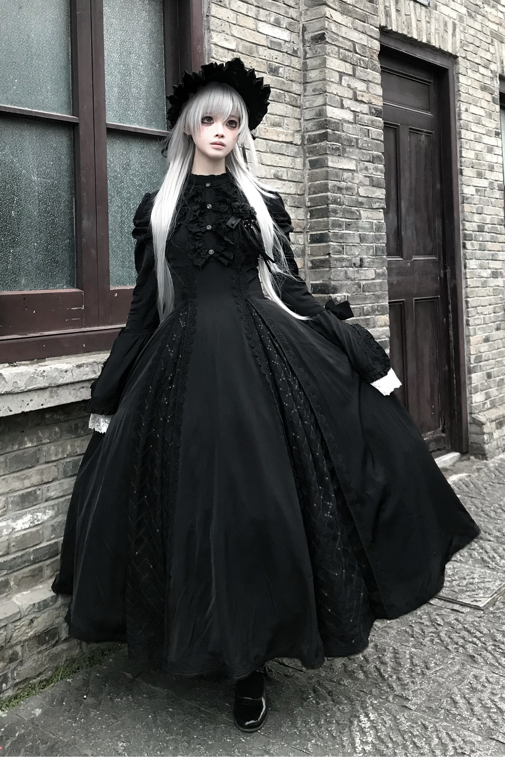 Gothic Black and White Widow Lace Princess Sleeve Faux Two-Piece Long Dress