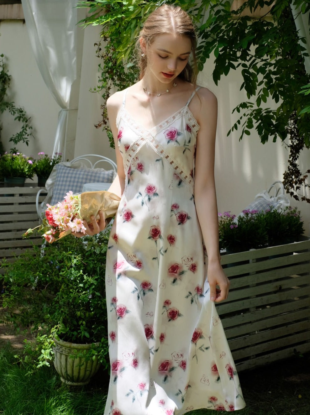 ホワイトドレス ピュアフラワー スイートキャミソール